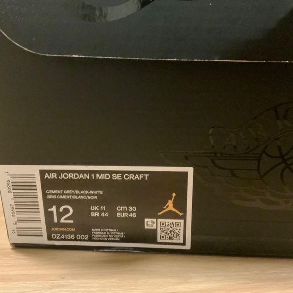 Air Jordan 1 Mid SE Craft "Cement Grey" - size 12 US / 11 UK - Picture 3 of 9
